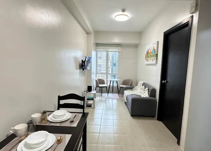 Aparthotel Jade Place At Pioneer Woodlands Manila
